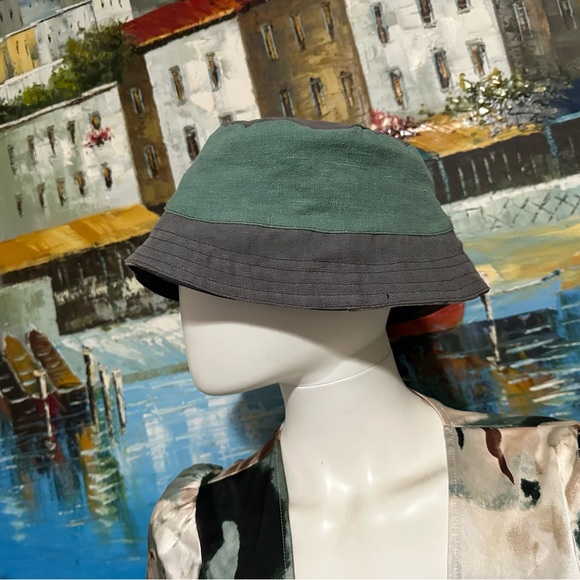 Two-Tone Bucket Hat - Picture 7 of 10